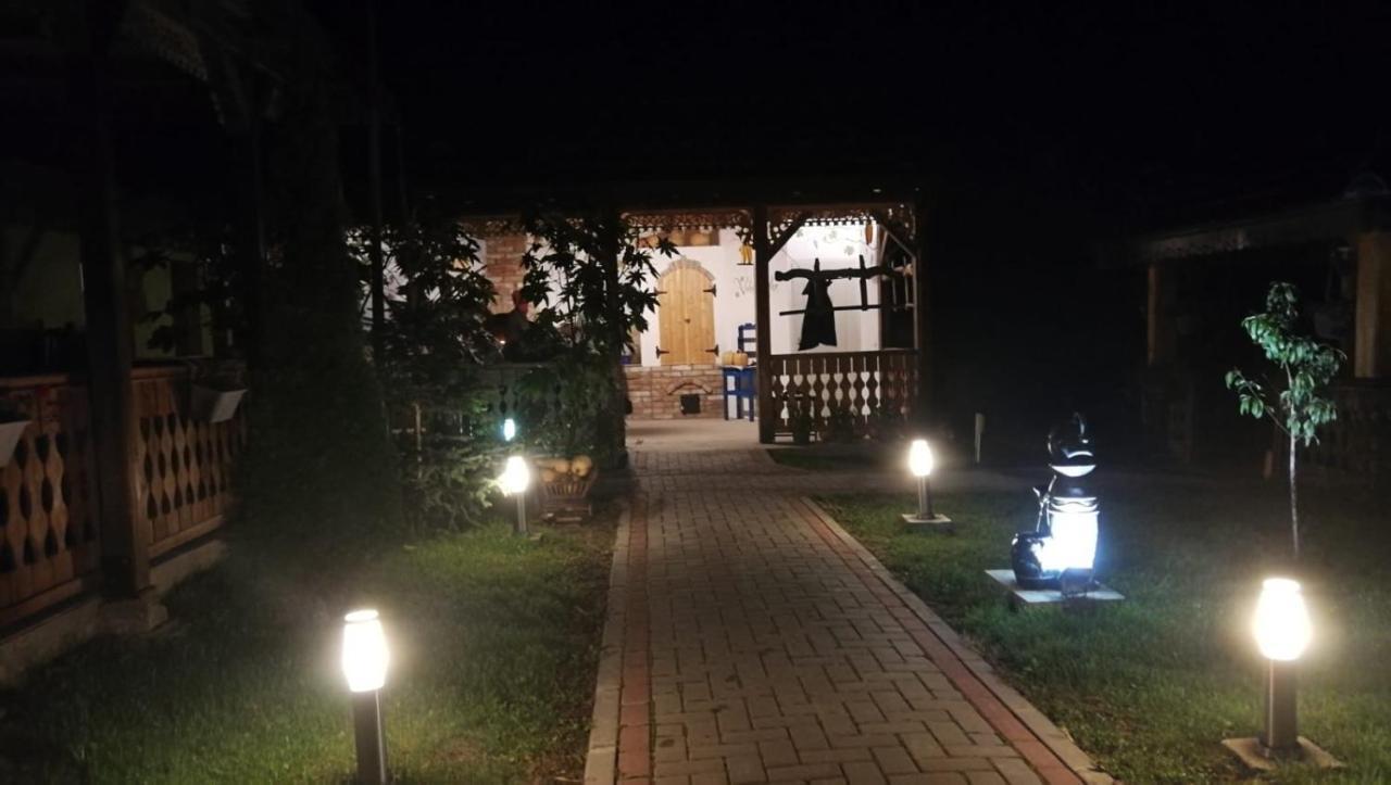 Agropensiunea Valea Fagilor Luncavita Exterior photo